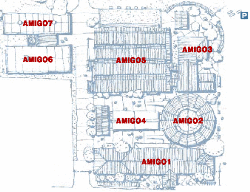 白地にグレーで描かれた文化創造アトリエ 「アミーゴ」の敷地案内図の画像で、各建物に赤字で建物名が記されている。