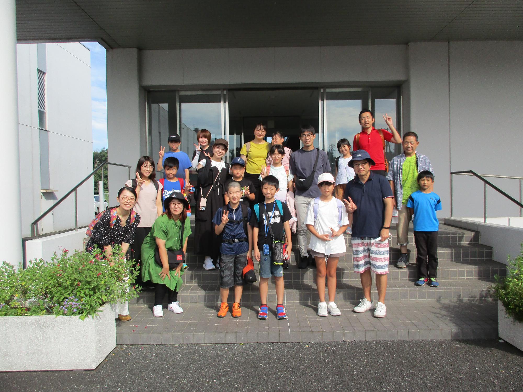 親子ダム施設等見学会集合写真（令和6年度実施）